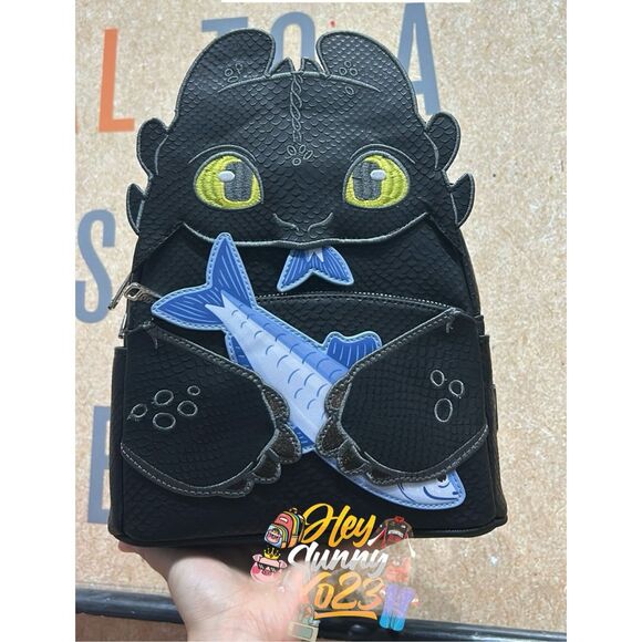 Loungefly DreamWorks How to Train Your Dragon Toothless & Fish Mini Backpack main image 4
